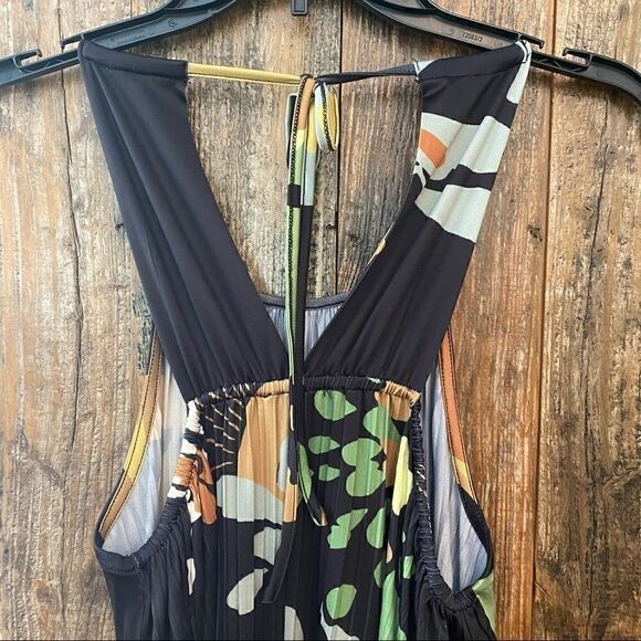 Suzanne Betro S Gray Floral Sexy Halter Accordion Flowy Flouncy Maxi Dress - Picture 6 of 14